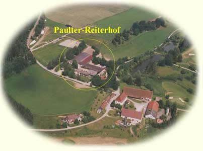 Der Paulter Reiterhof in der Luftaufnahme.